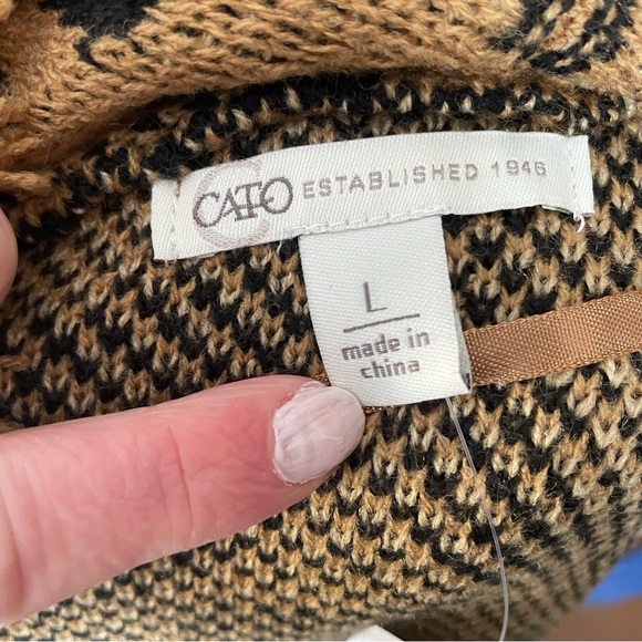 Cato Women’s Tan Leopard Animal Print Fringe Cardigan Vest Sweater NWT Large - Picture 6 of 10